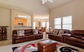 Hero'S Home Away From Home - Fun Family Getaway
